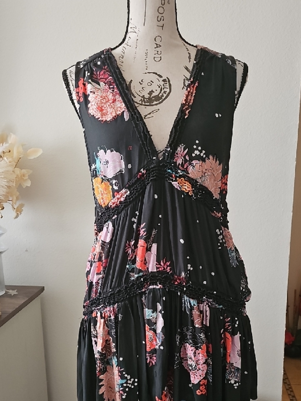 Free People Gray Floral V-Neck Tiered Top - Picture 2 of 7